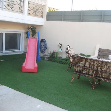 Rea'S Guest House Artemida  Ngoại thất bức ảnh