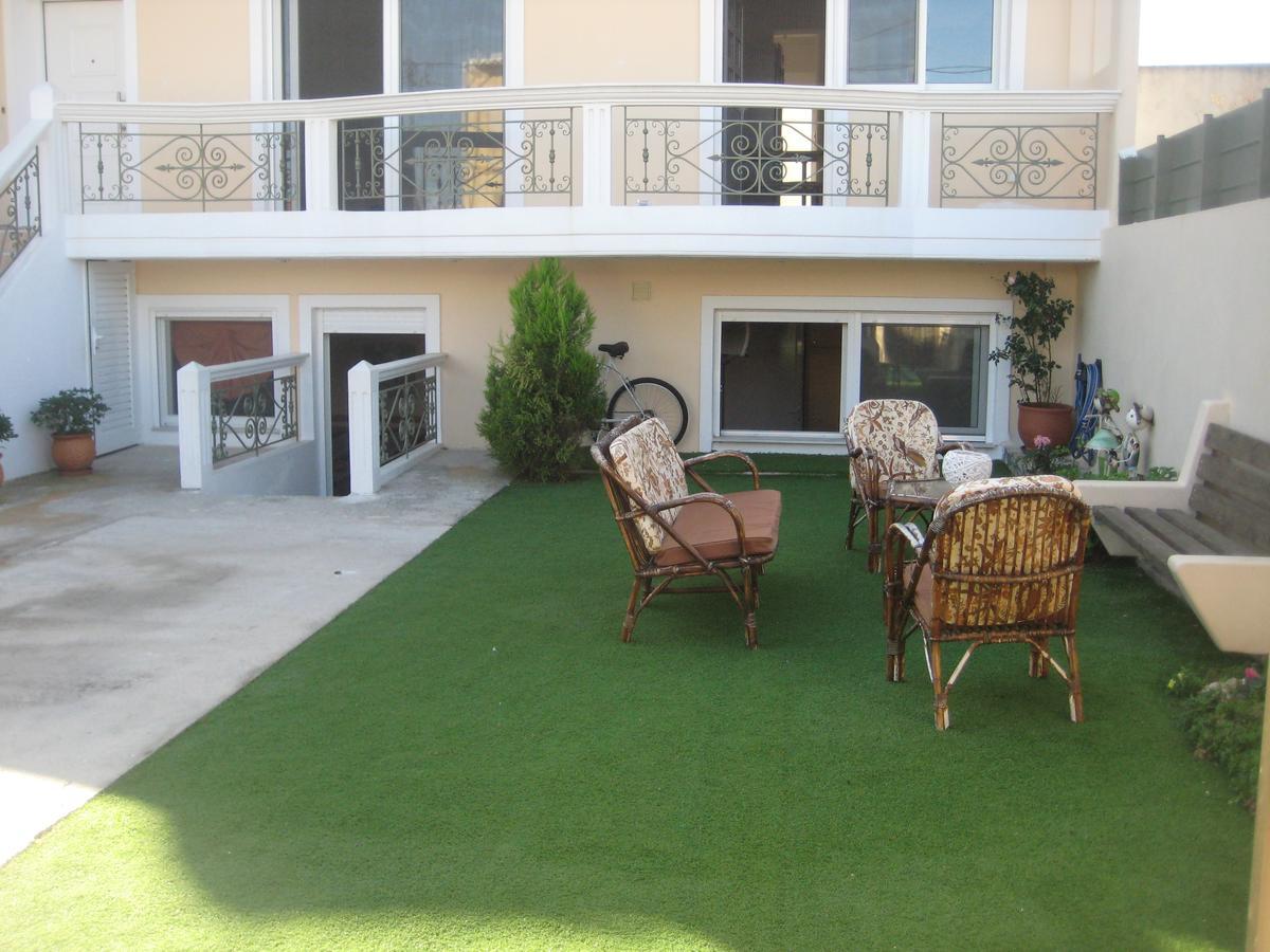 Rea'S Guest House Artemida  Ngoại thất bức ảnh